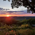 Ferienhaus Maison 2 Chambres Avec Piscine Pres De Sarlat Et Rocamadour *