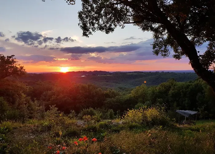 בית נופש Charming House Between Lot & Dordogne With Private Pool *