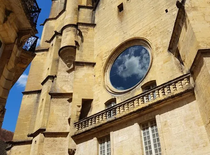 Feriehus Maison 2 Chambres Avec Piscine Pres De Sarlat Et Rocamadour