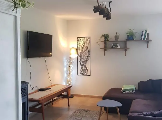 Maison 2 Chambres Avec Piscine Pres De Sarlat Et Rocamadour Feriehus Payrac