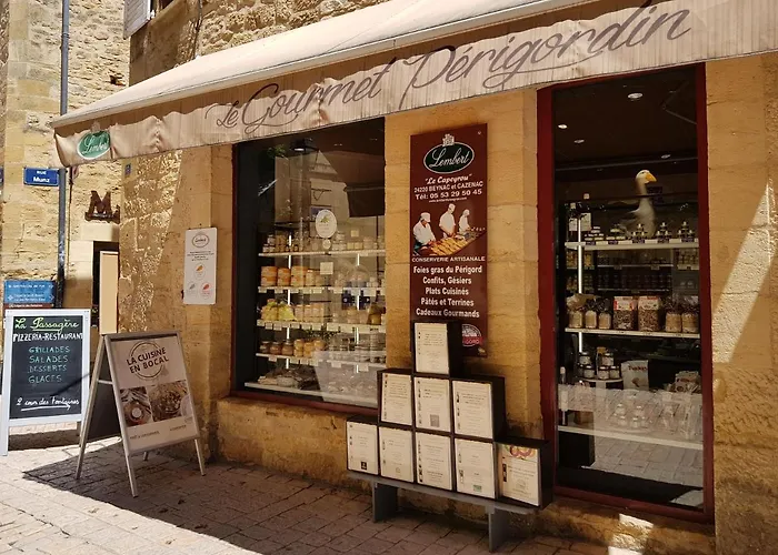 Maison 2 Chambres Avec Piscine Pres De Sarlat Et Rocamadour