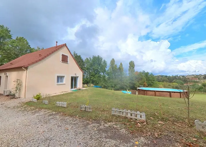 בית נופש Charming House Between Lot & Dordogne With Private Pool *
