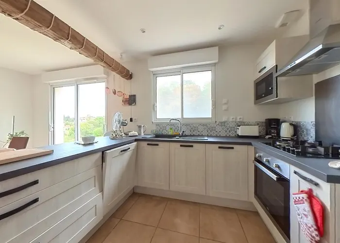 Charming House Between Lot & Dordogne With Private Pool בית נופש *