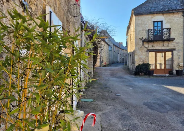 Semesterbostad Maison 2 Chambres Avec Piscine Pres De Sarlat Et Rocamadour Payrac