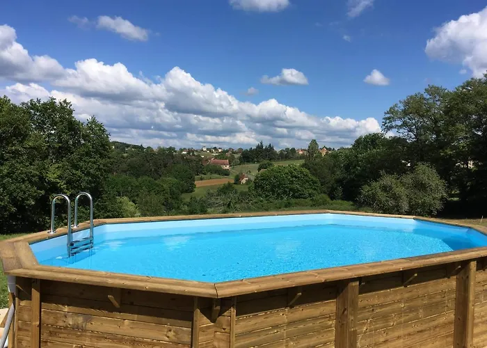 Maison 2 Chambres Avec Piscine Pres De Sarlat Et Rocamadour Feriehus *