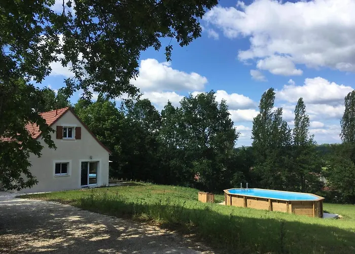 Maison 2 Chambres Avec Piscine Pres De Sarlat Et Rocamadour *